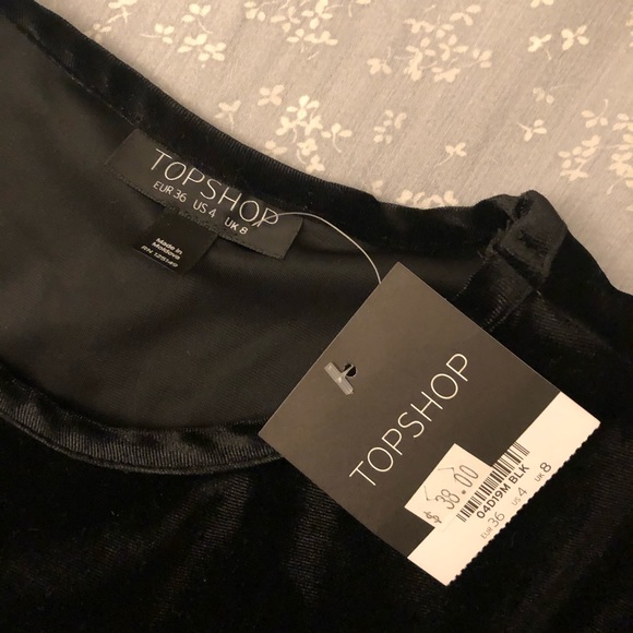 BRAND NEW TOPSHOP VELVET TSHIRT - Picture 3 of 3